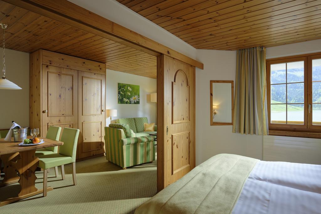 Hostellerie Am Schwarzsee Bad-Schwarzsee Ruang foto